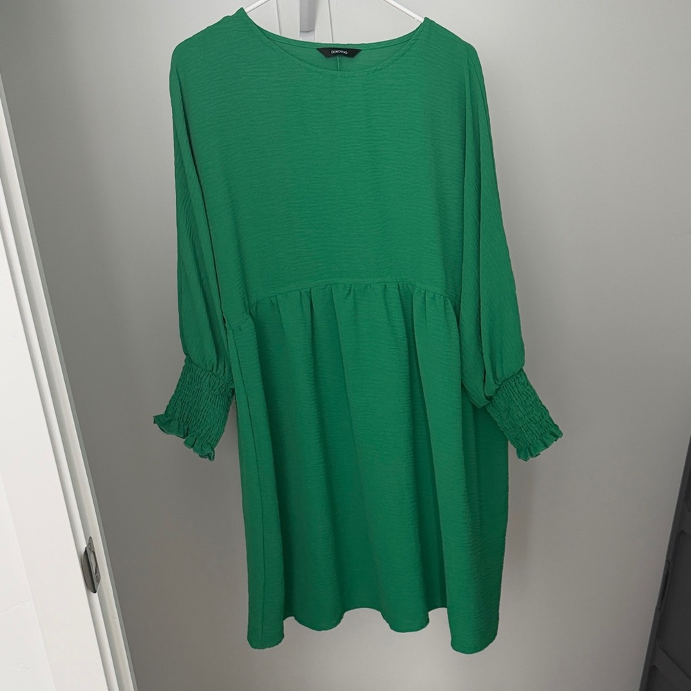 ZARA Green Long Sleeve Smocked Cuff Dress